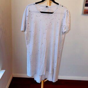 H&M Distressed White Oversized T-Shirt – Size Medium
